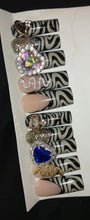 Load image into Gallery viewer, Zebra press on nail set!!
