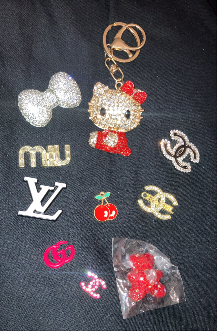 Red hk charm set!!